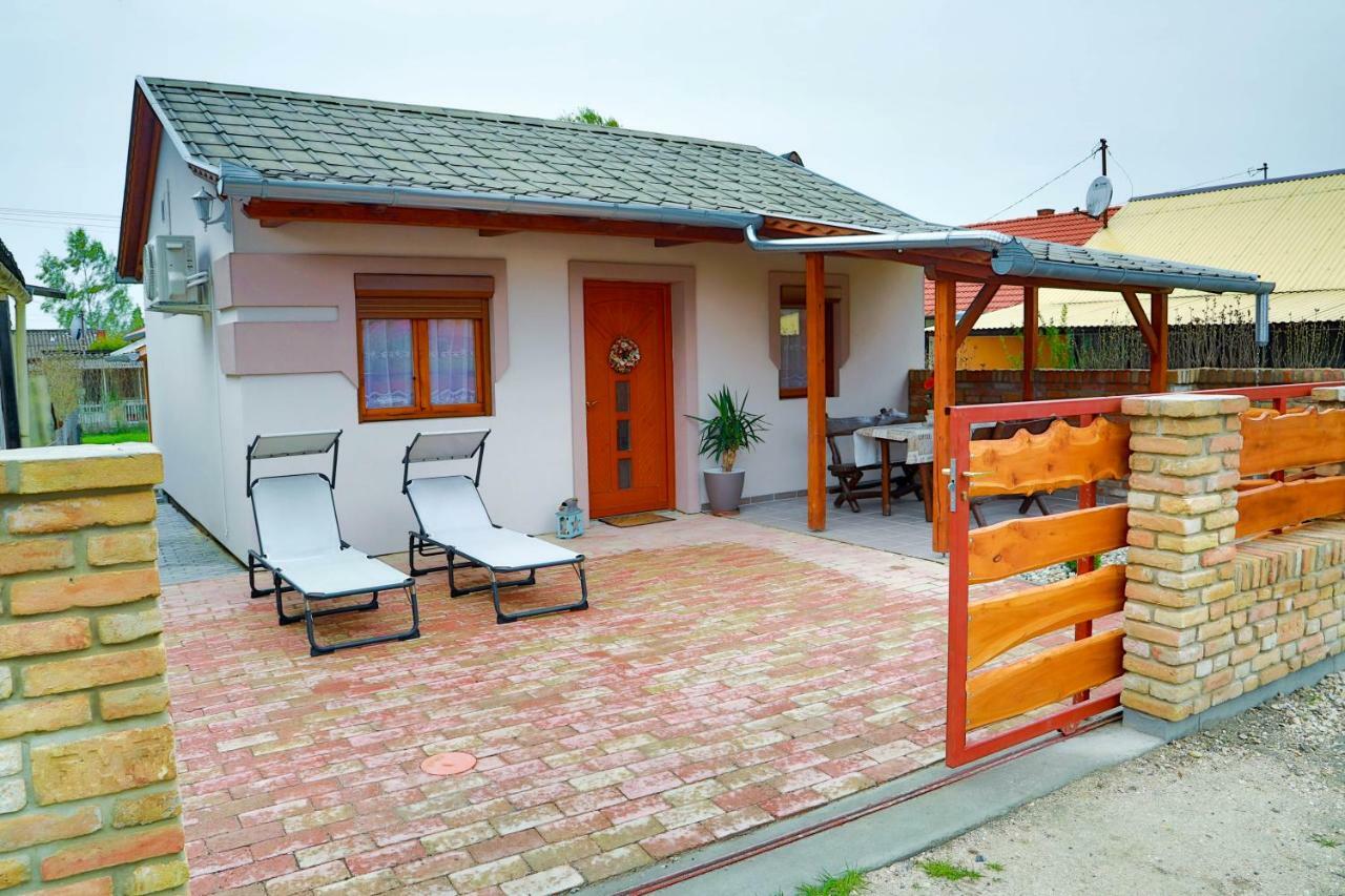 Jazmin Apartman Buzsak Exterior photo