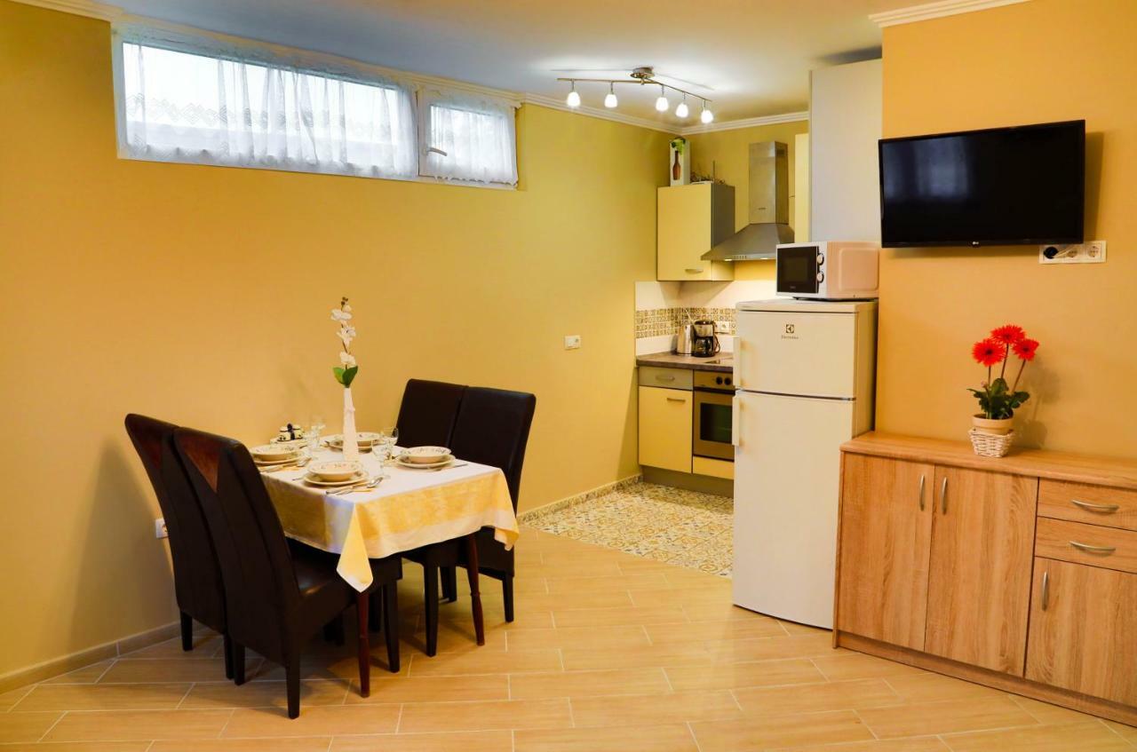 Jazmin Apartman Buzsak Exterior photo