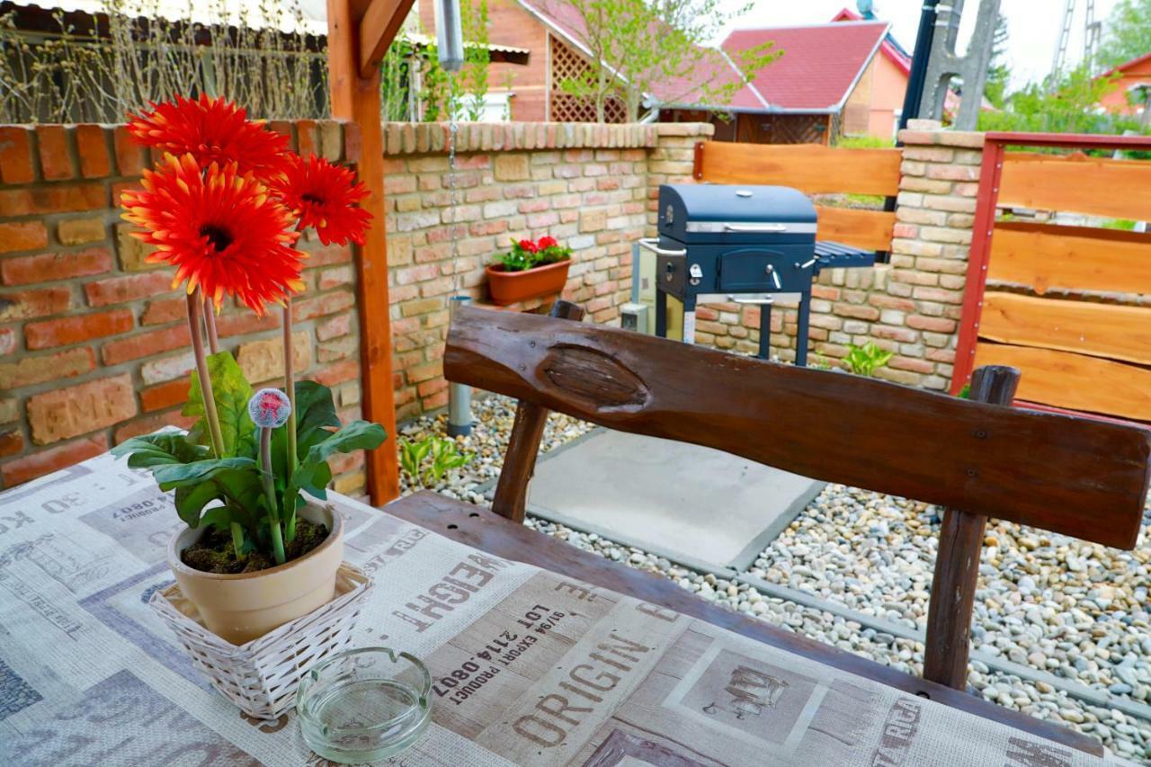 Jazmin Apartman Buzsak Exterior photo
